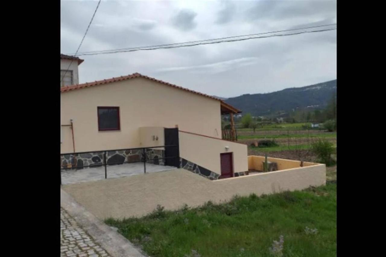 A Pequena Casa Coja Central Portugal Mountains Luaran gambar